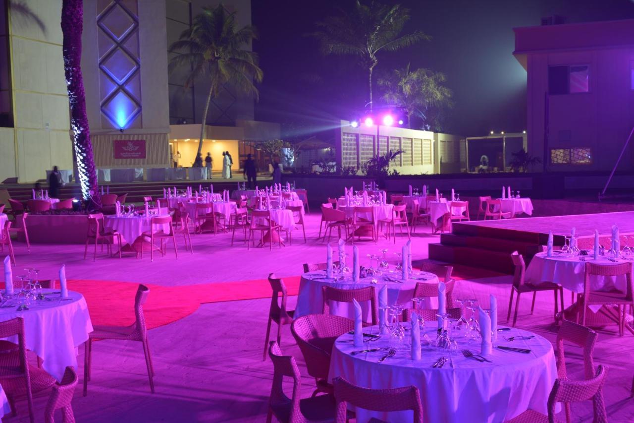 Hala Hotel & Aqua Park بيساو المظهر الخارجي الصورة